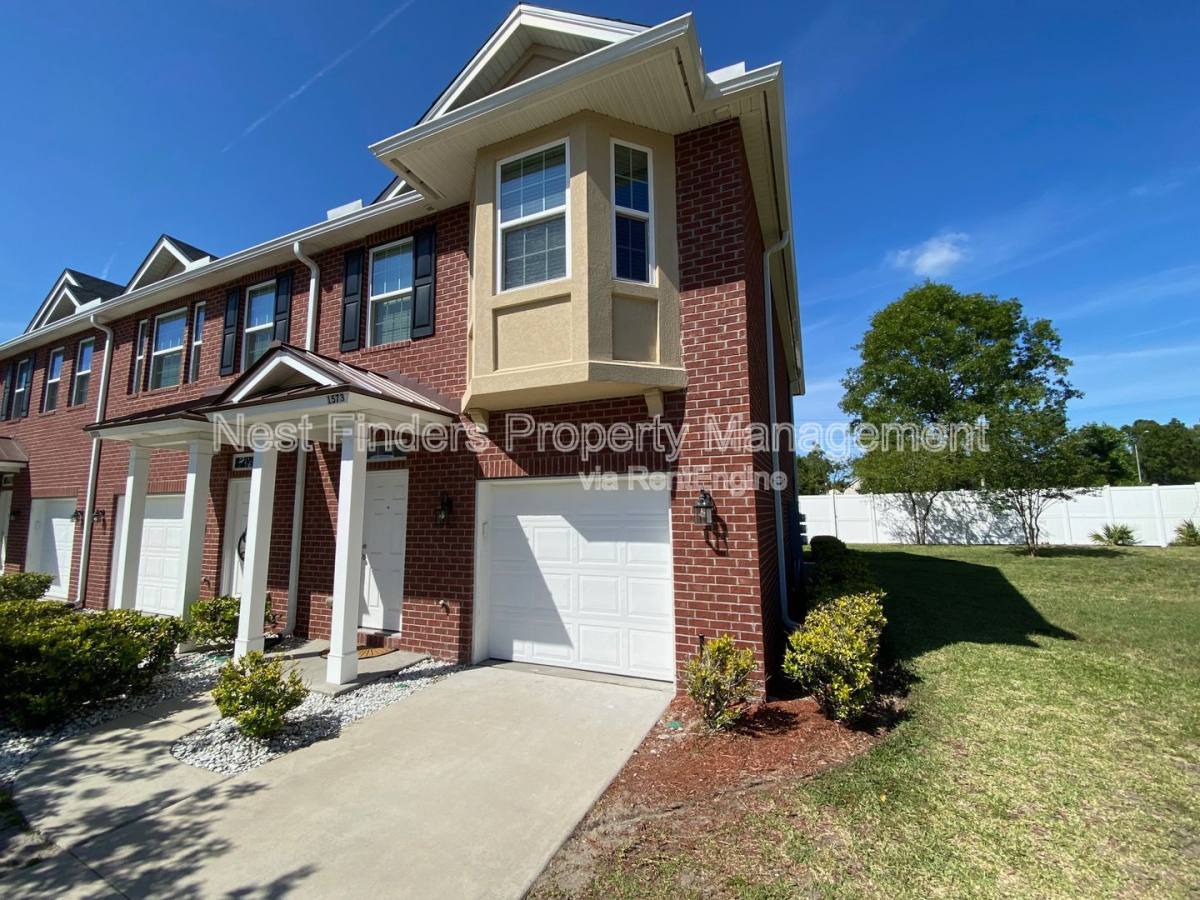 Townhouse for rent at 1573 Landau Rd, Jacksonville, FL 32225