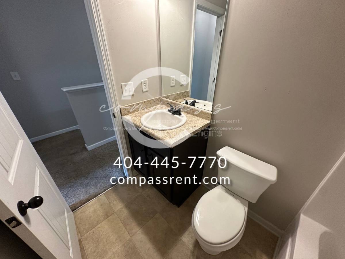 Townhouse for rent at 6048 Oak Bend Court, Riverdale, GA 30296