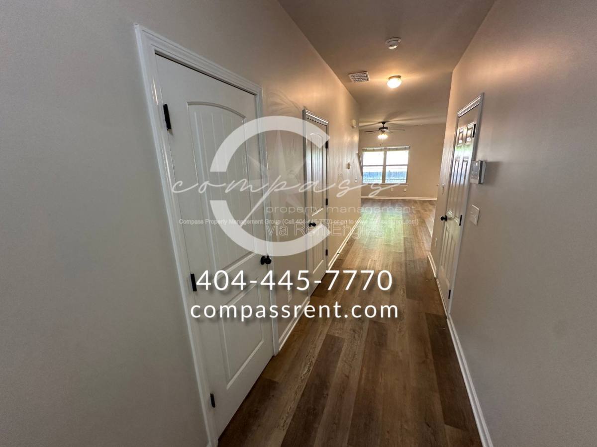 Townhouse for rent at 6048 Oak Bend Court, Riverdale, GA 30296