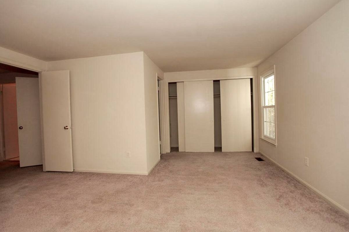 Townhouse for rent at 100 Finale Terrace, Silver Spring, MD 20901