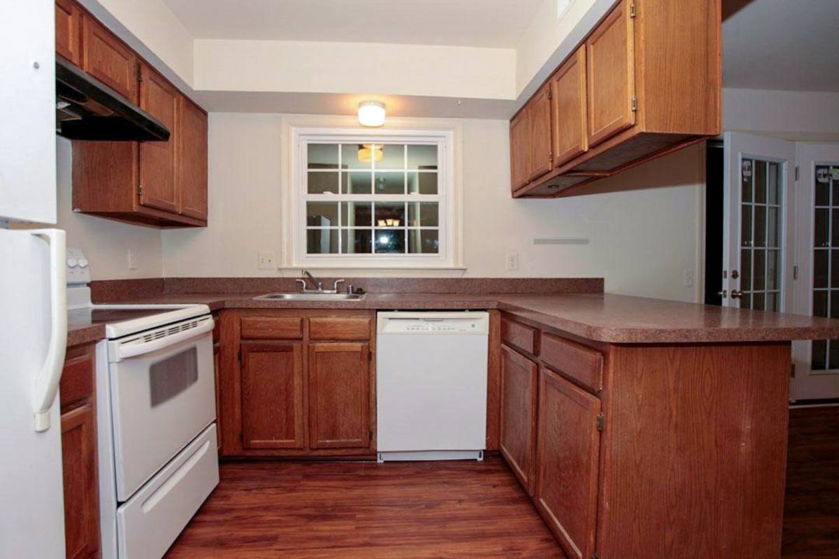 Townhouse for rent at 100 Finale Terrace, Silver Spring, MD 20901