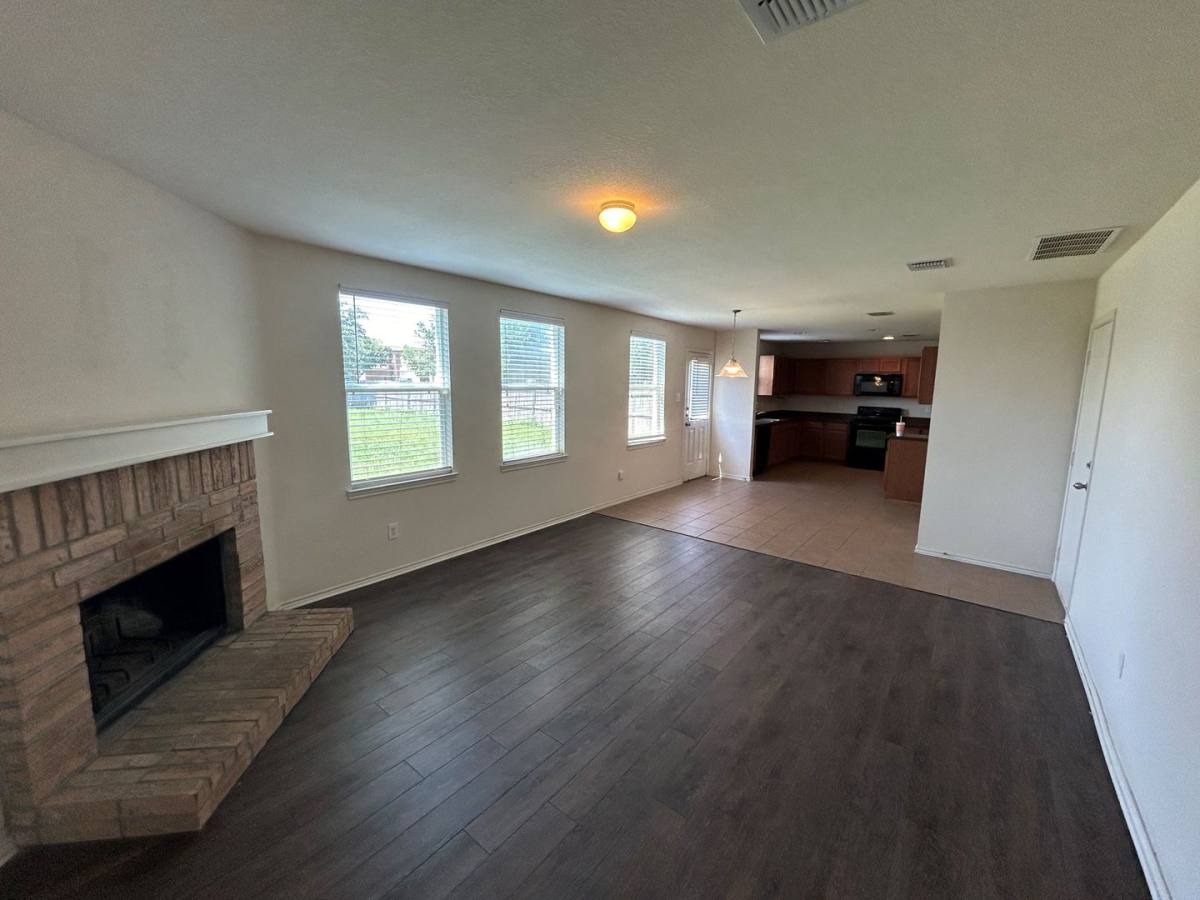 House for rent at 4029 Thoroughbred Trail, Fort Worth, TX 76123