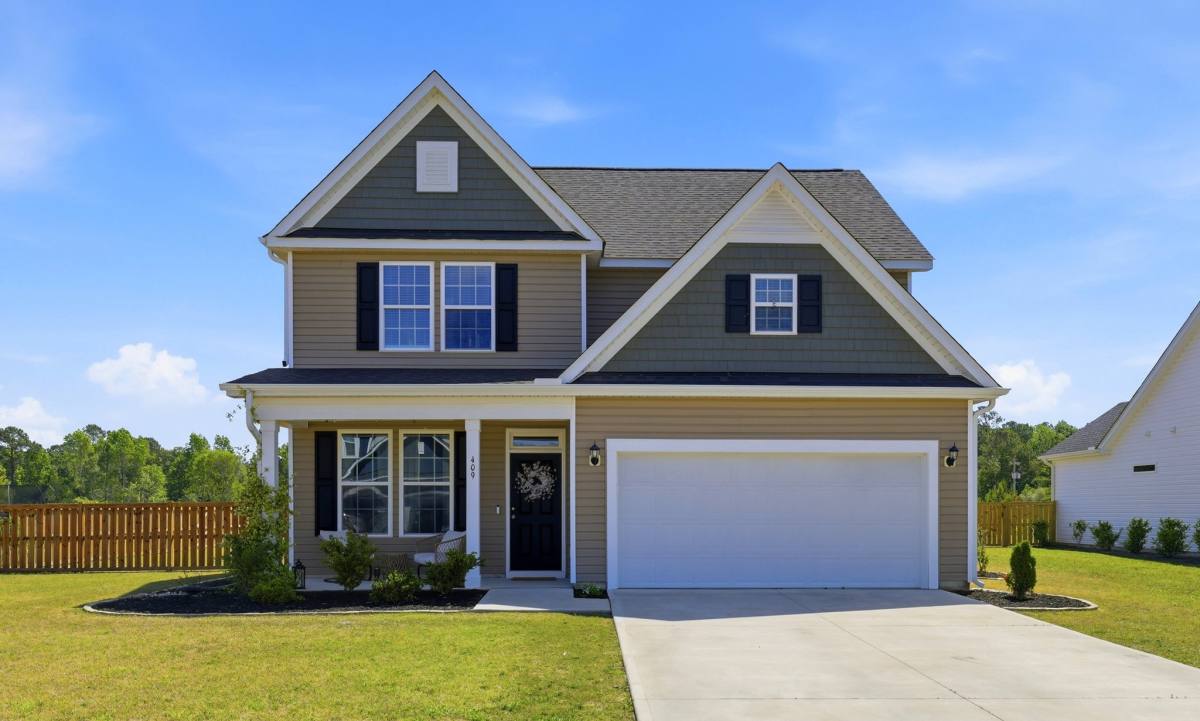 House for rent at 409 Gooseneck Lane, Sneads Ferry, NC 28460