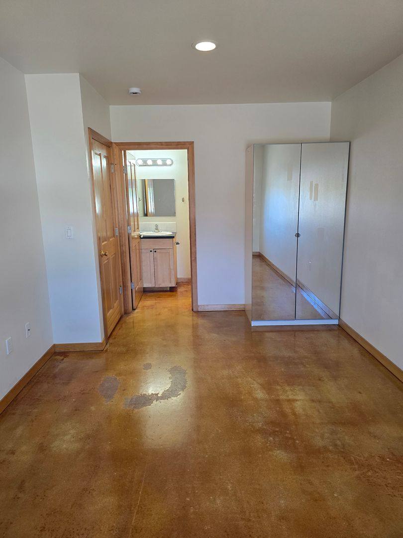 Townhouse for rent at 132 SW Avery Ave, Corvallis, OR 97333