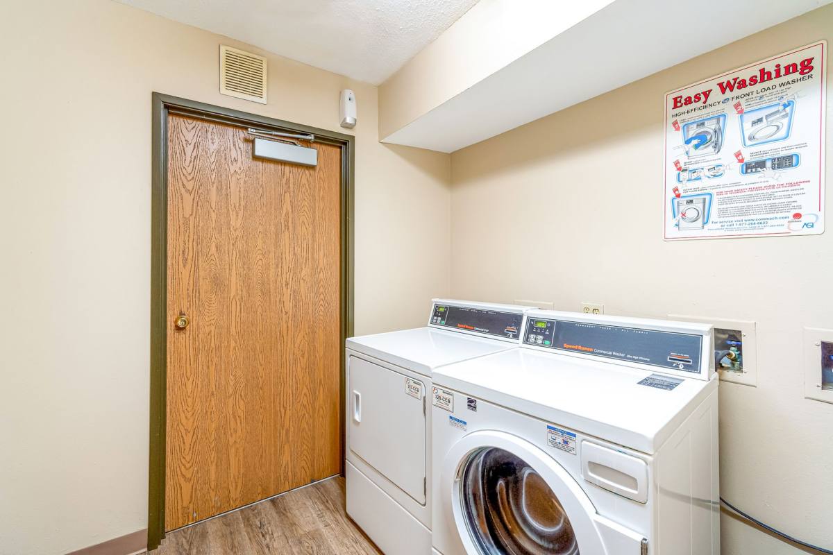 Apartment for rent at 1646 Hull Ave, Des Moines, IA 50313
