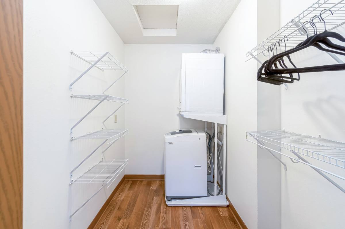 Apartment for rent at 1646 Hull Ave, Des Moines, IA 50313