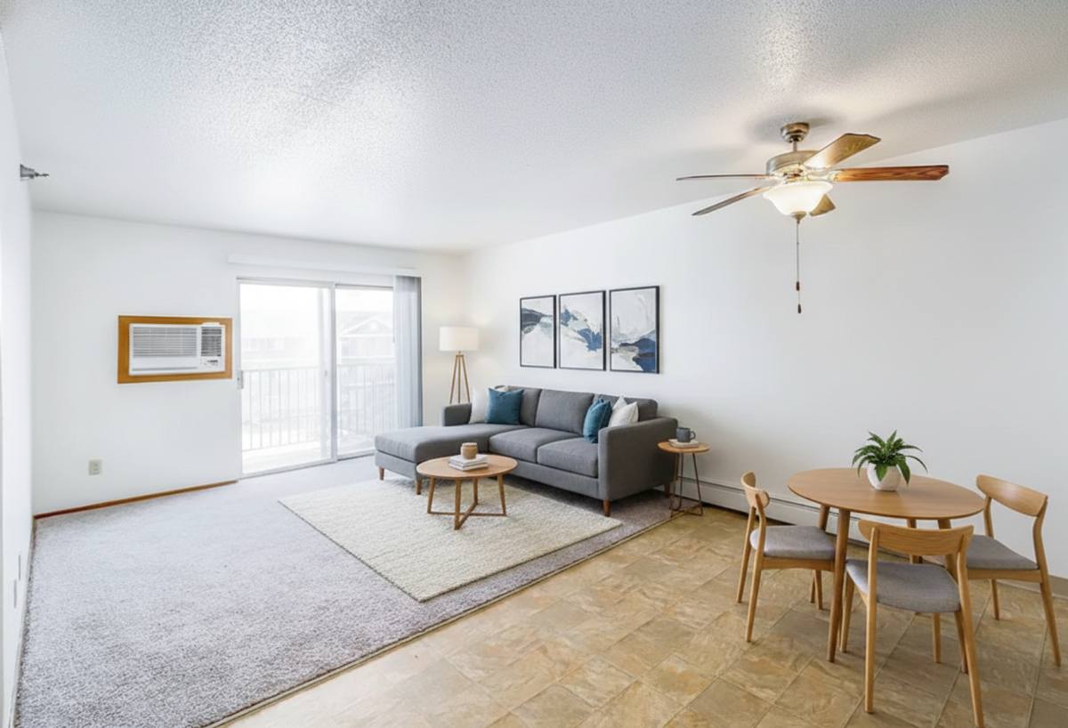 Apartment for rent at 1646 Hull Ave, Des Moines, IA 50313