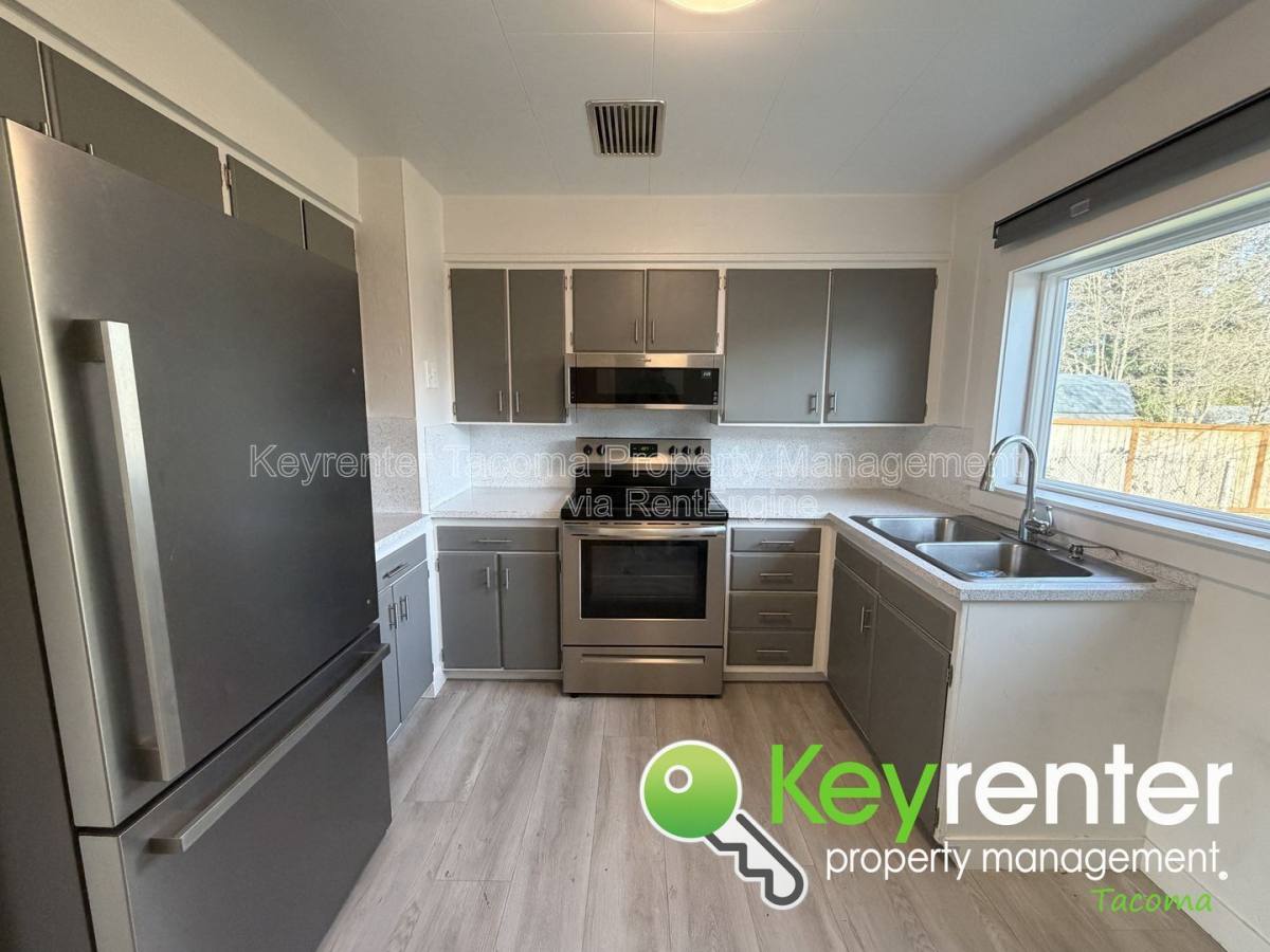 House for rent at 1823 S Sprague Ave, Tacoma, WA 98405