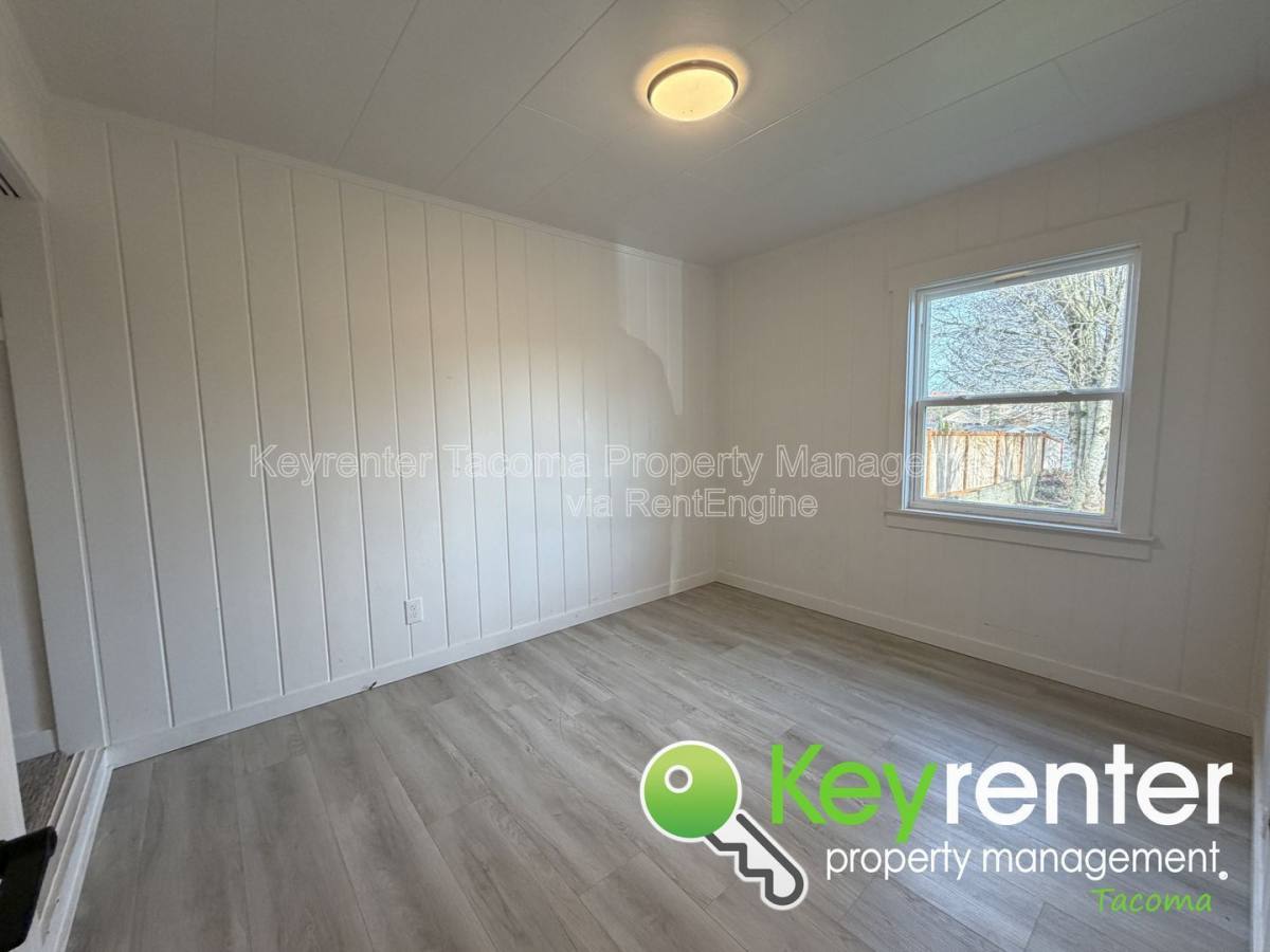 House for rent at 1823 S Sprague Ave, Tacoma, WA 98405