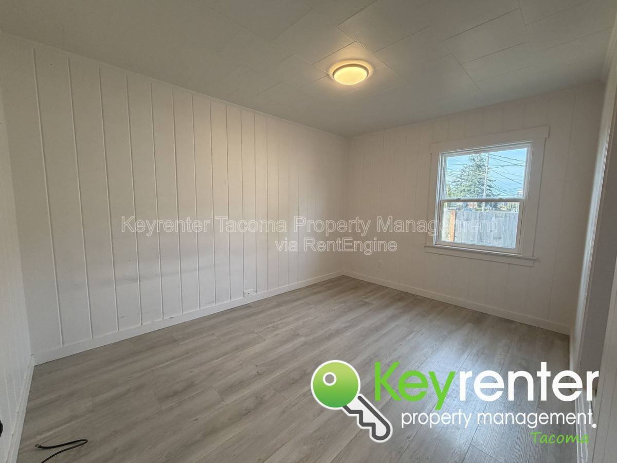 House for rent at 1823 S Sprague Ave, Tacoma, WA 98405