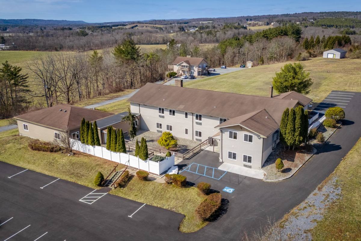 Apartment for rent at 1111 Weir Lake Rd #1, Brodheadsville, PA 18322
