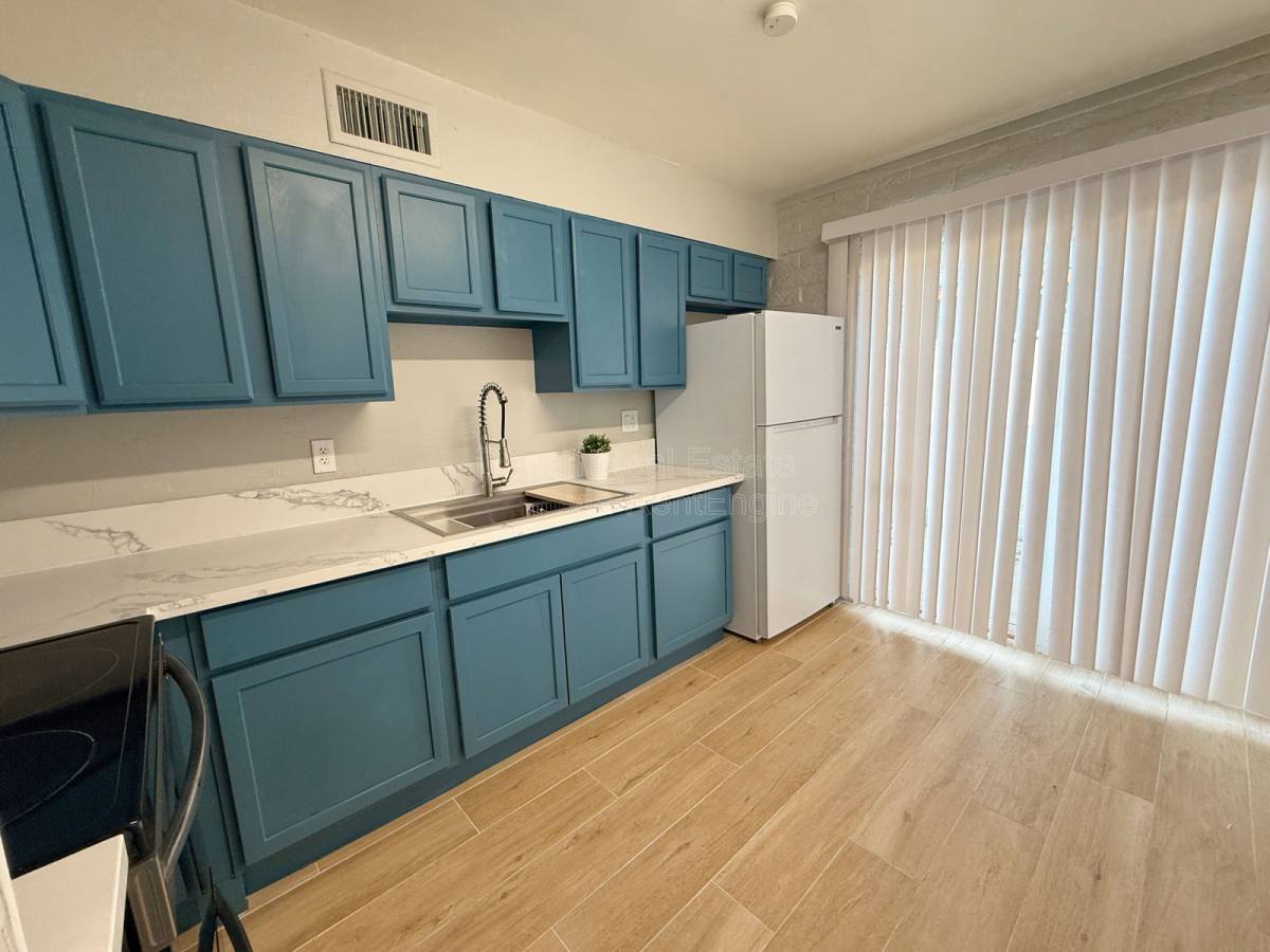 Apartment for rent at 1122 S McClintock Dr #A, Tempe, AZ 85281