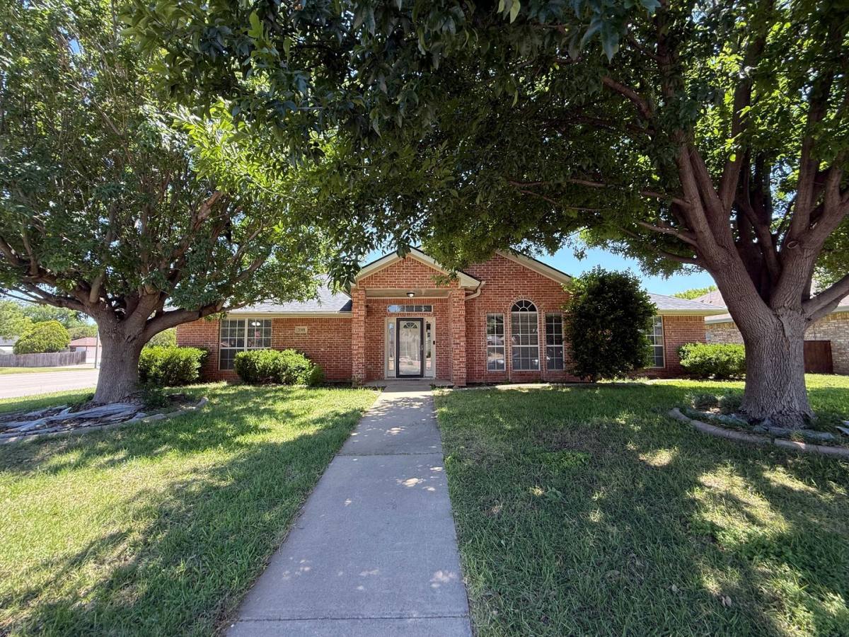 House for rent at 3501 Grandview Dr, San Angelo, TX 76904