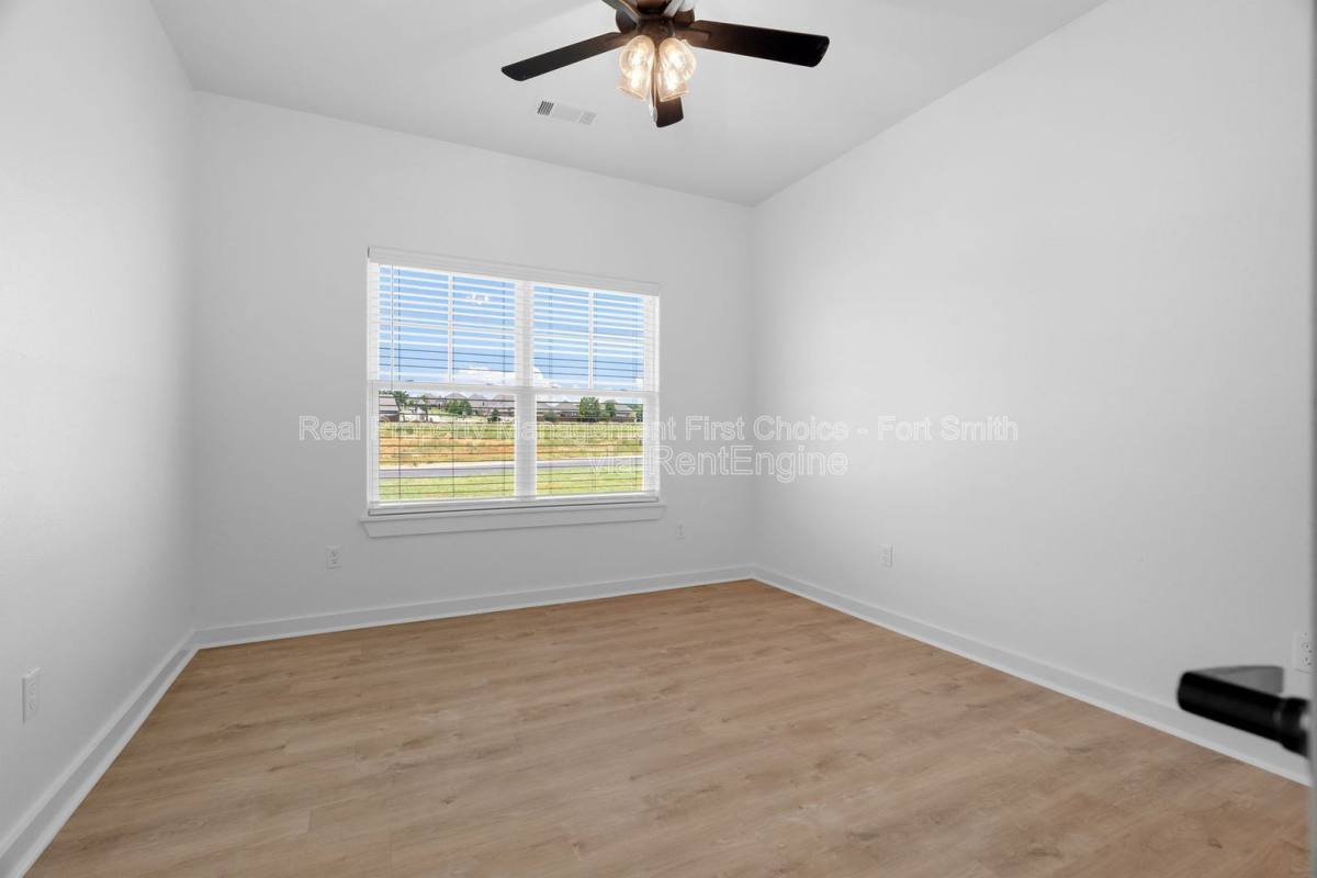 Apartment for rent at 8725 Cantera Dr #B, Fort Smith, AR 72916