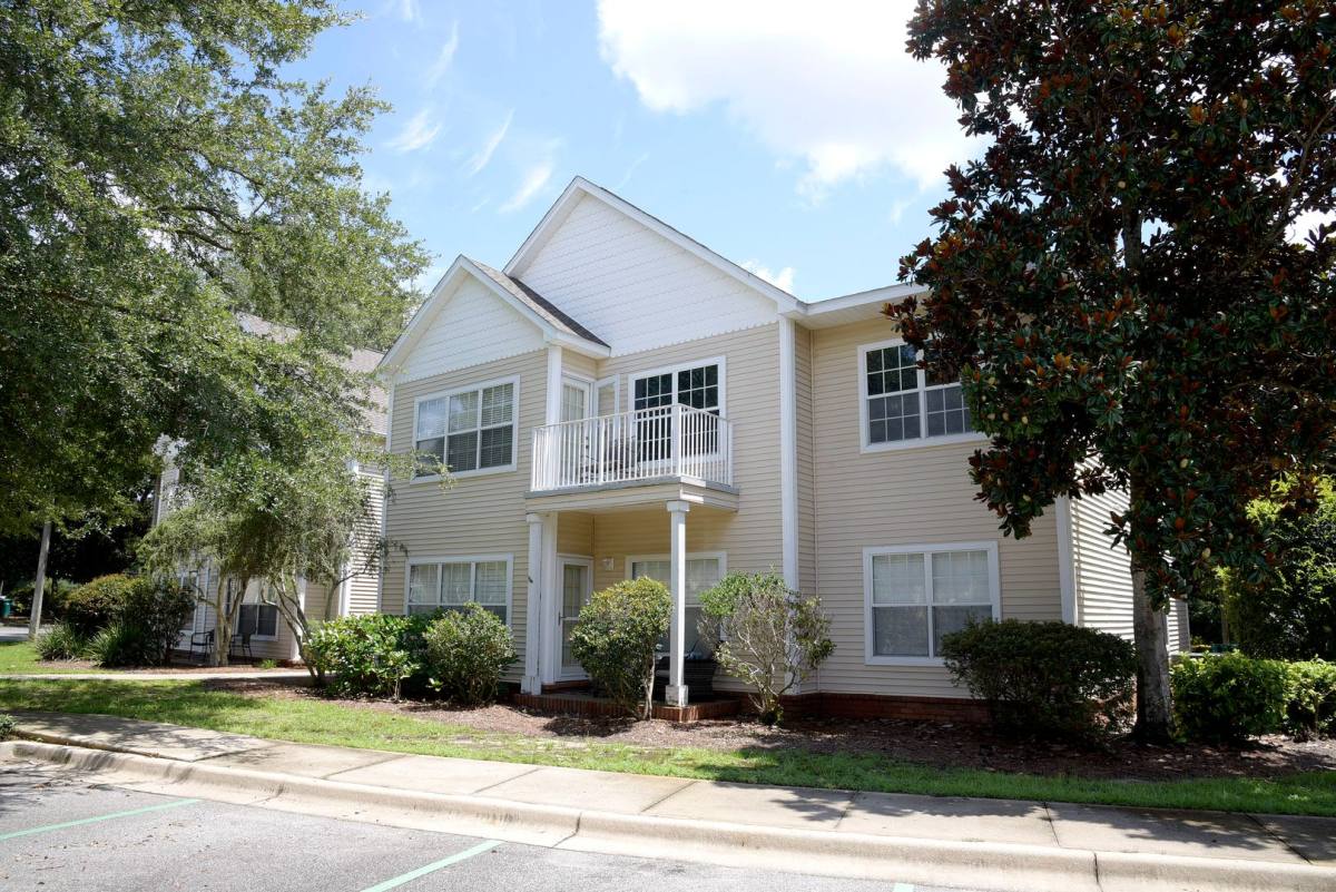 Condo for rent at 1501 N Partin Dr, Niceville, FL 32578
