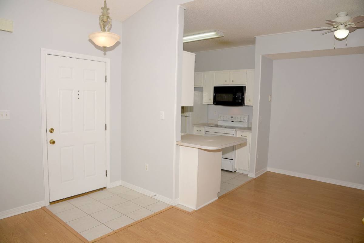 Condo for rent at 1501 N Partin Dr, Niceville, FL 32578