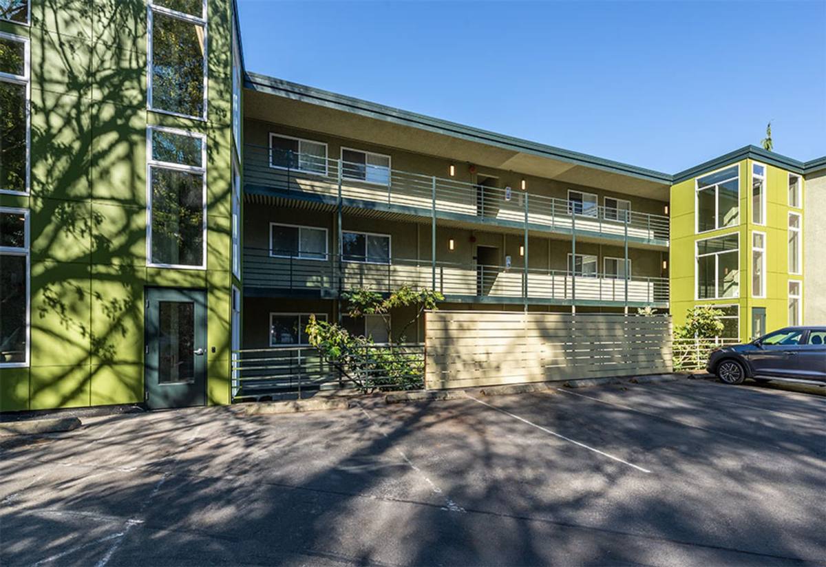 Apartment for rent at 10014 5th Ave NE, Seattle, WA 98125