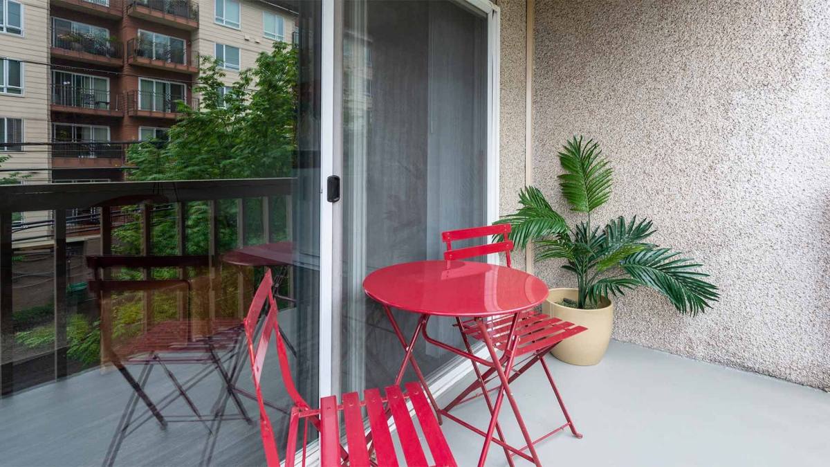 Apartment for rent at 10014 5th Ave NE, Seattle, WA 98125