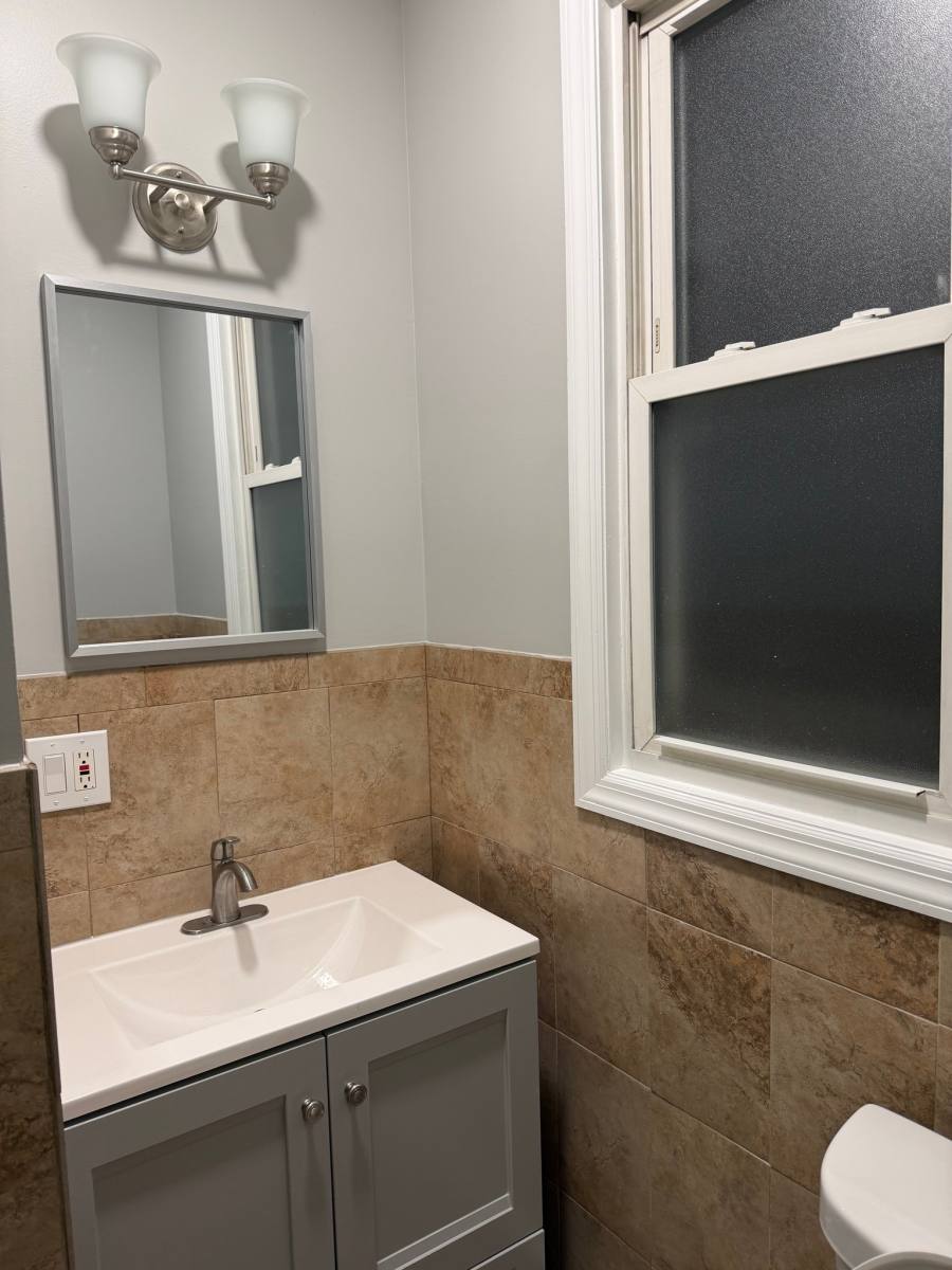 Apartment for rent at 119 W End Ave #2, Newark, NJ 07106