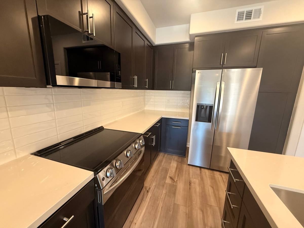 Townhouse for rent at 9535 Hannah Way, Riverside, CA 92503