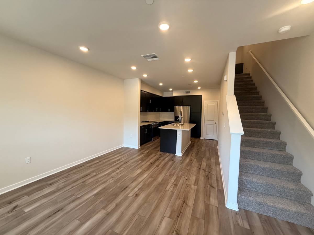 Townhouse for rent at 9535 Hannah Way, Riverside, CA 92503