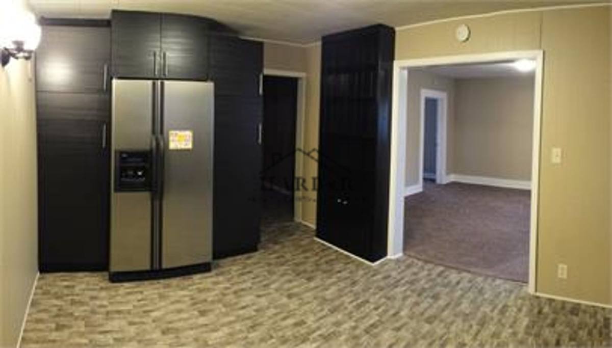 Apartment for rent at 322 6th St SE #1, Rochester, MN 55904