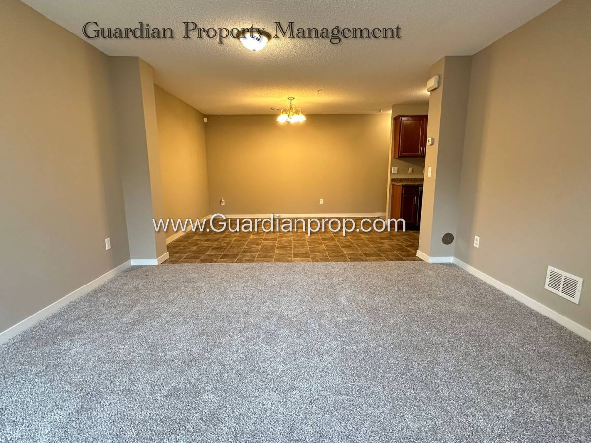 Townhouse for rent at 9927 Vera Cruz Lane N, Minneapolis, MN 55443