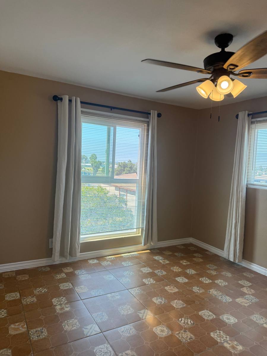Townhouse for rent at 809 Carey Rd #G, Oceanside, CA 92058