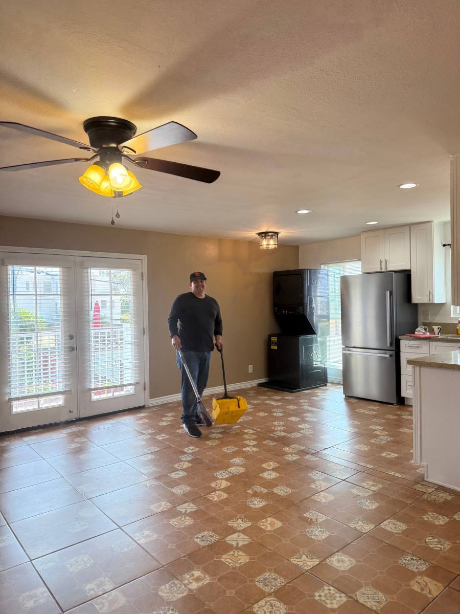 Townhouse for rent at 809 Carey Rd #G, Oceanside, CA 92058