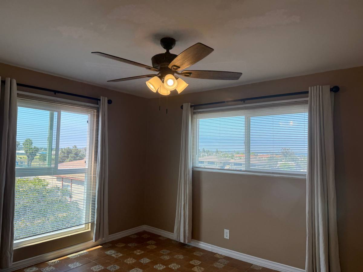 Townhouse for rent at 809 Carey Rd #G, Oceanside, CA 92058
