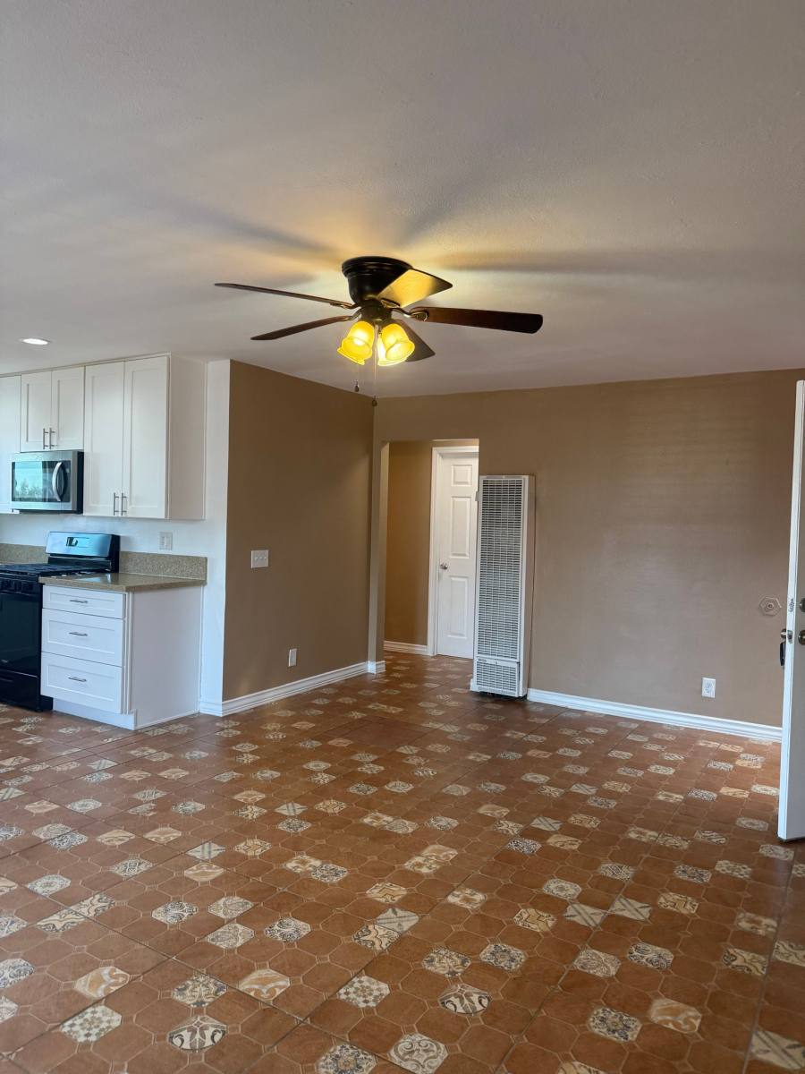 Townhouse for rent at 809 Carey Rd #G, Oceanside, CA 92058