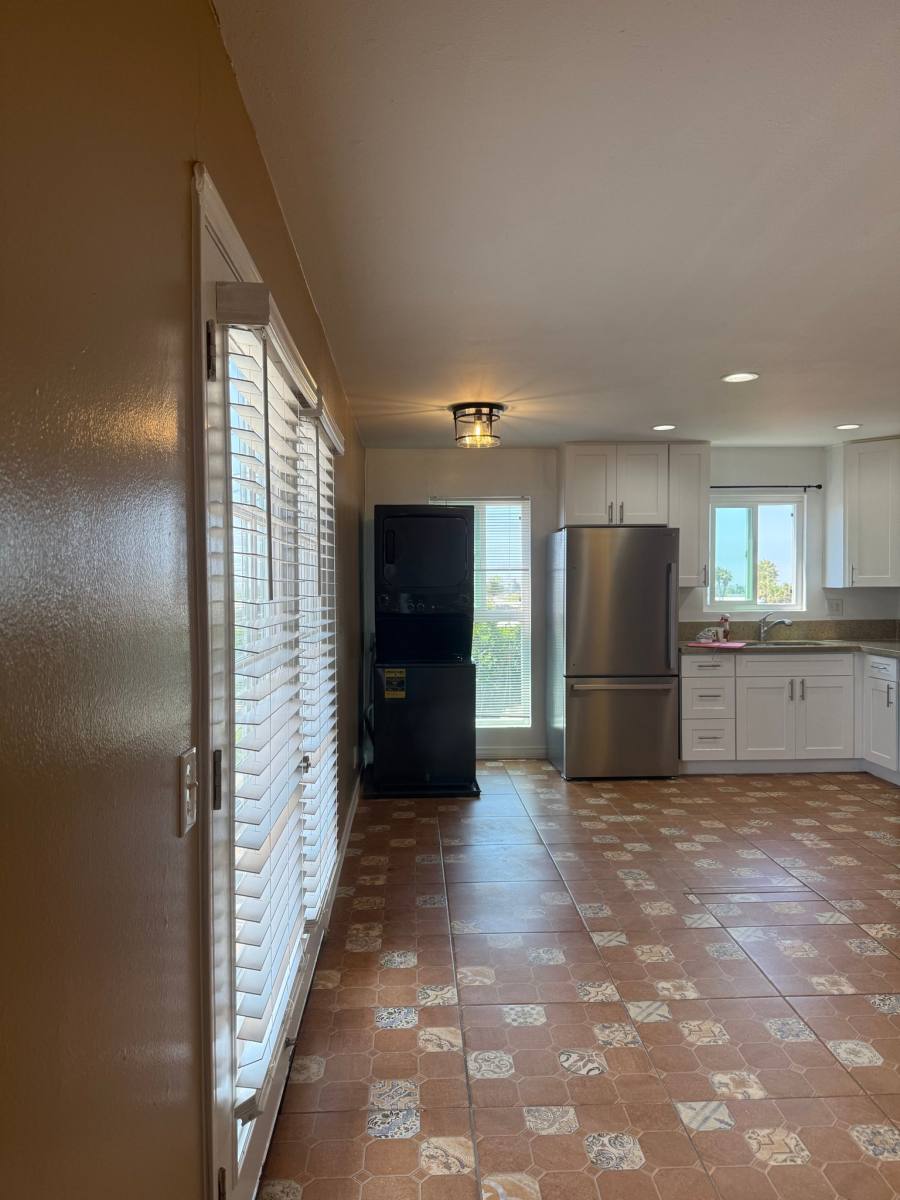 Townhouse for rent at 809 Carey Rd #G, Oceanside, CA 92058