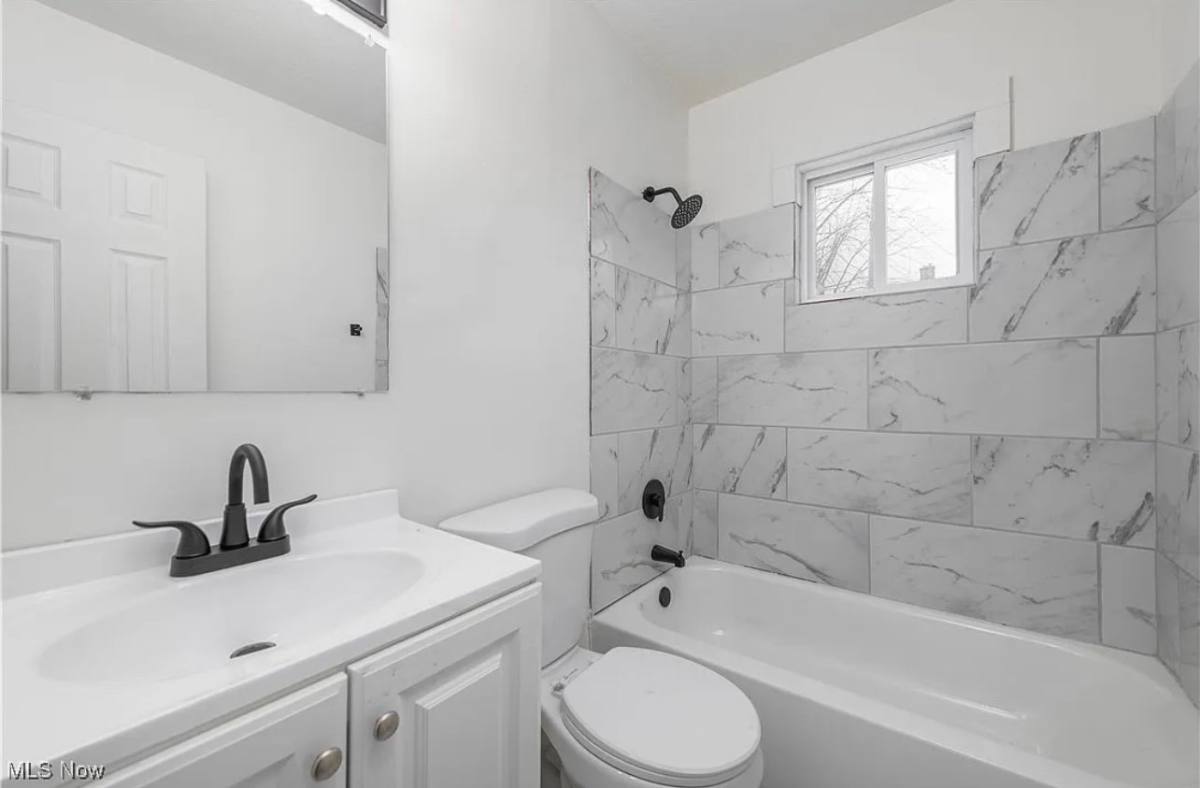 House for rent at 3890 E 143rd St, Cleveland, OH 44128