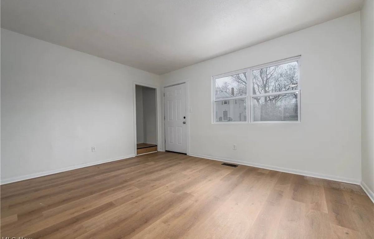 House for rent at 3890 E 143rd St, Cleveland, OH 44128