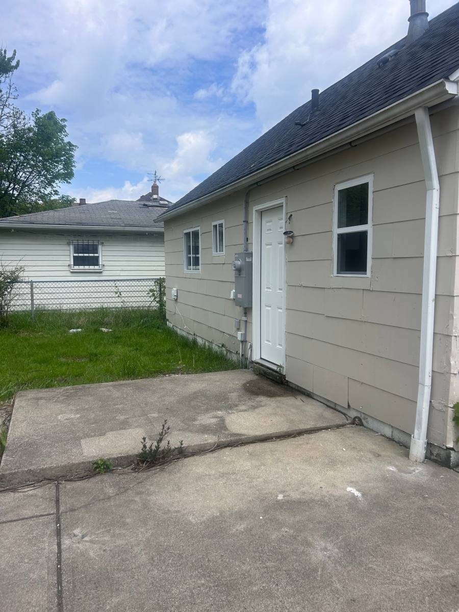 House for rent at 3890 E 143rd St, Cleveland, OH 44128