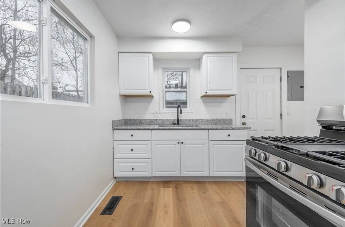 House for rent at 3890 E 143rd St, Cleveland, OH 44128