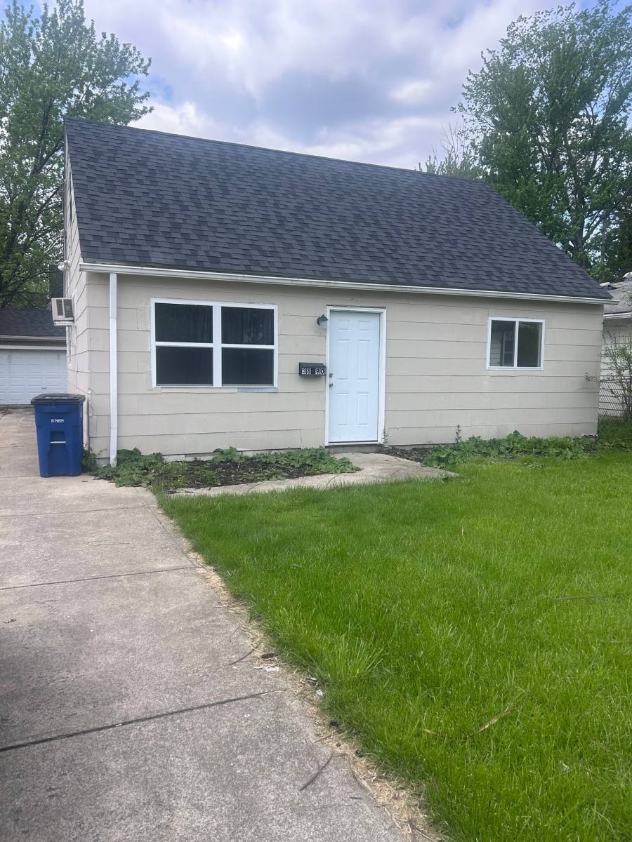 House for rent at 3890 E 143rd St, Cleveland, OH 44128