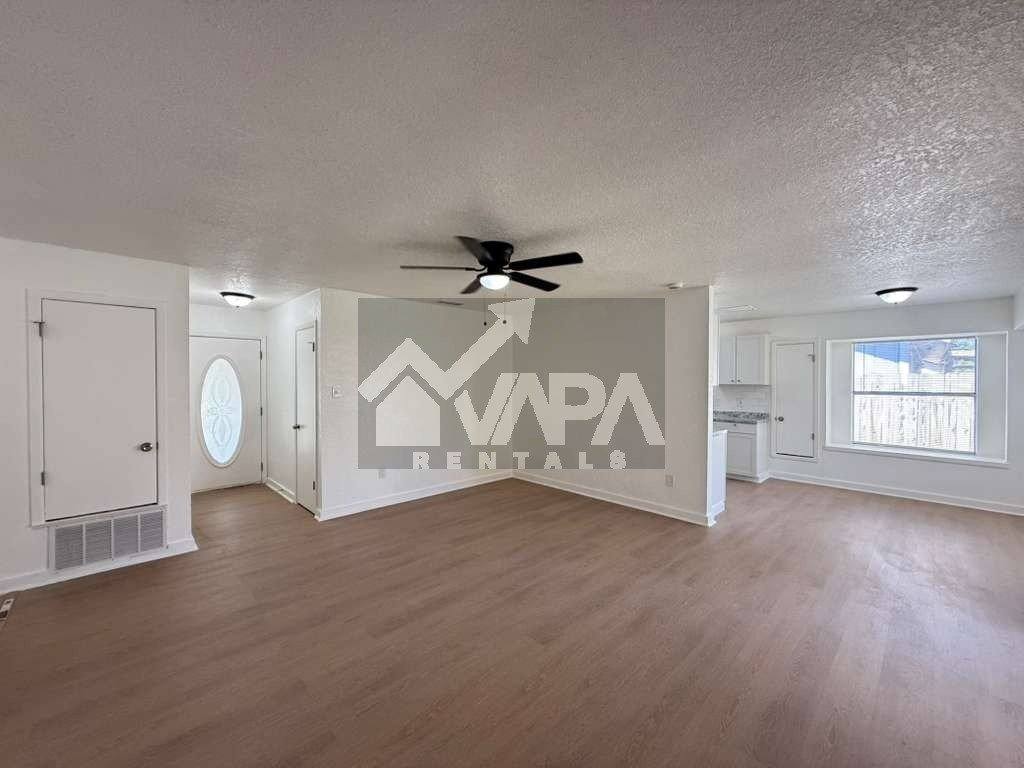 House for rent at 9315 Cliff Way St, San Antonio, TX 78250