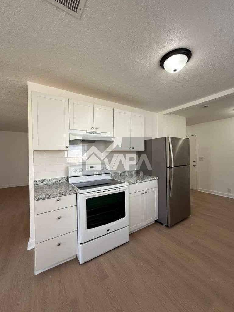 House for rent at 9315 Cliff Way St, San Antonio, TX 78250