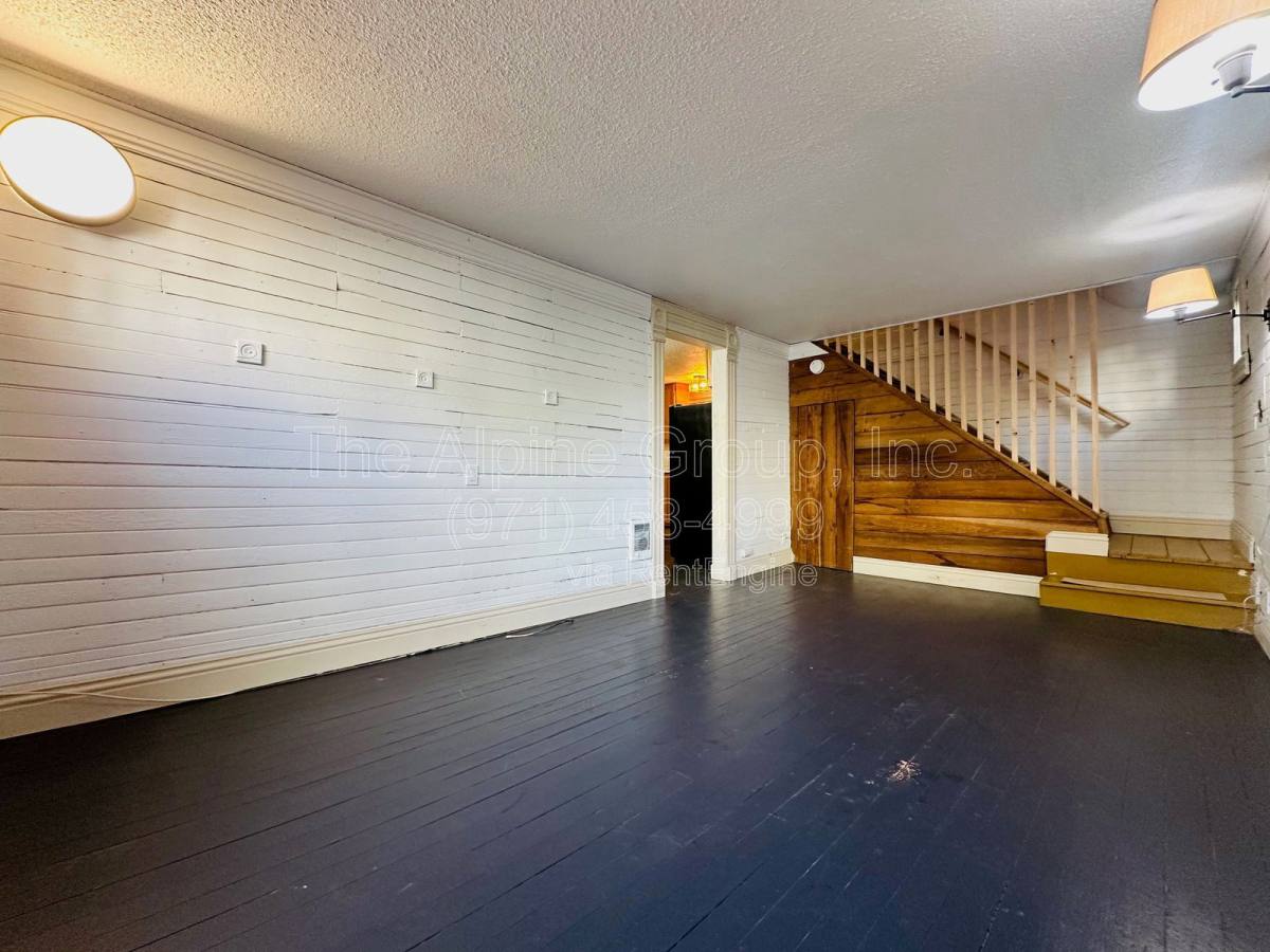 Apartment for rent at 604 NE San Rafael St, Portland, OR 97212