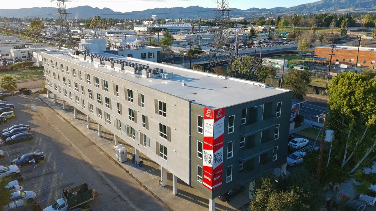 Apartment for rent at 18900 Parthenia St #313, Northridge, CA 91324
