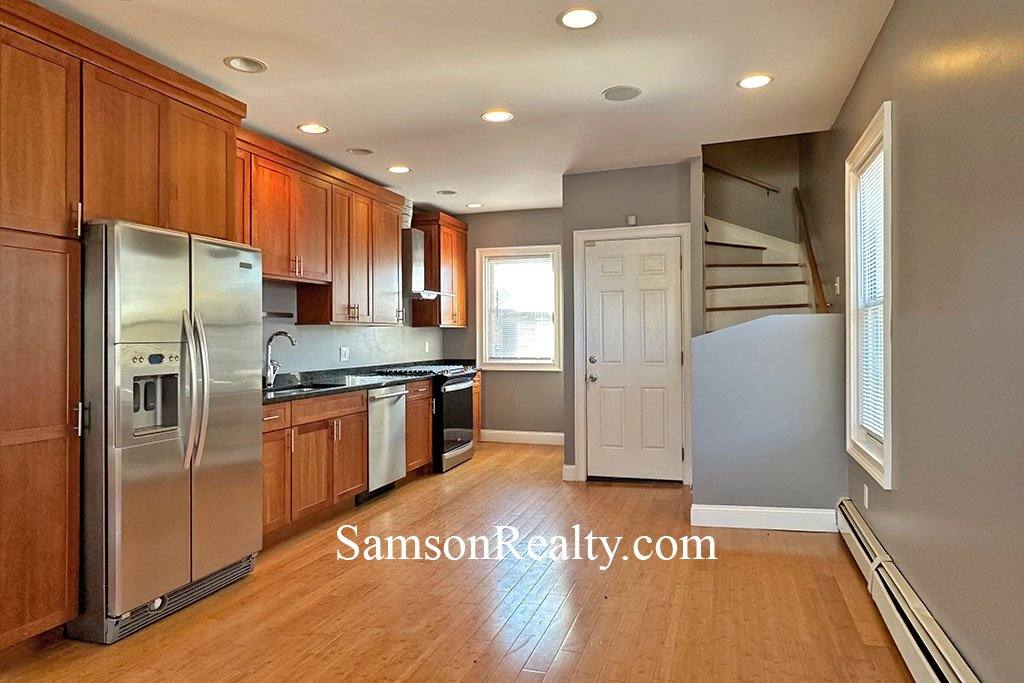 Townhouse for rent at 35 Stadden St #2 3, Providence, RI 02907