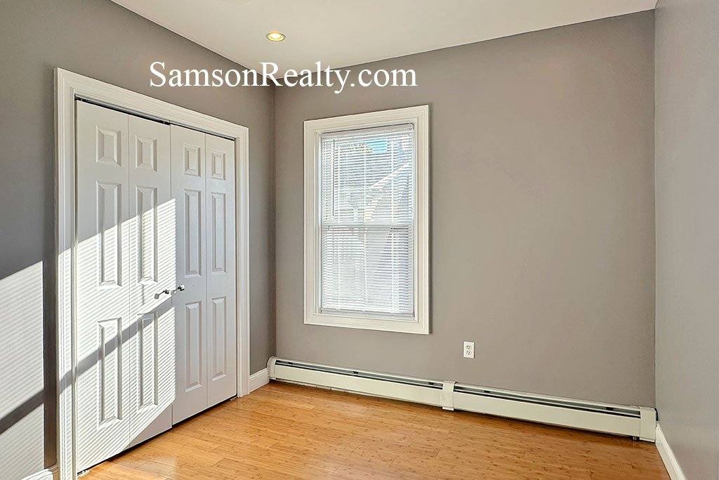 Townhouse for rent at 35 Stadden St #2 3, Providence, RI 02907