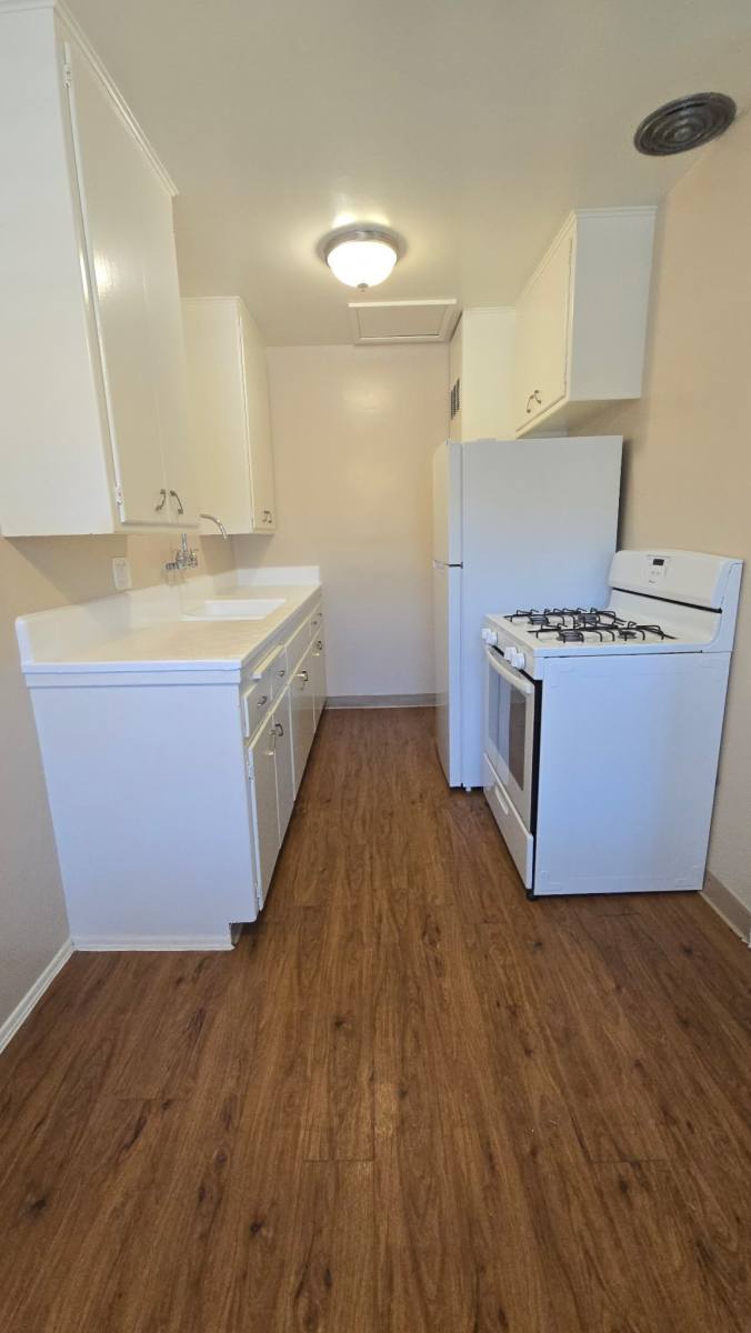 Apartment for rent at 31 Eloise Ave #6, Pasadena, CA 91107