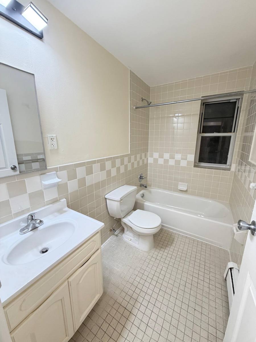 Apartment for rent at 747 Essex St #3FL, Brooklyn, NY 11208