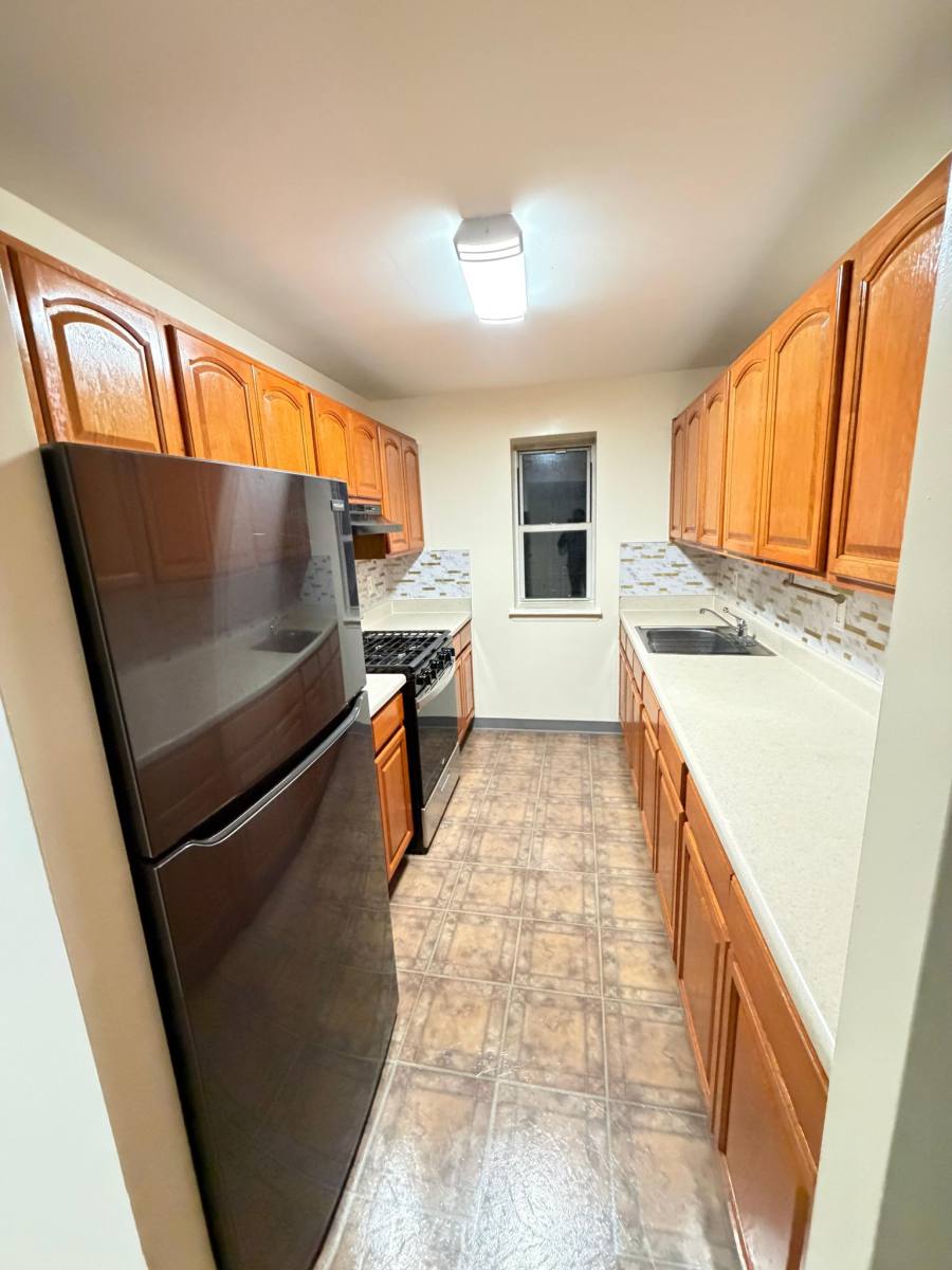 Apartment for rent at 747 Essex St #3FL, Brooklyn, NY 11208