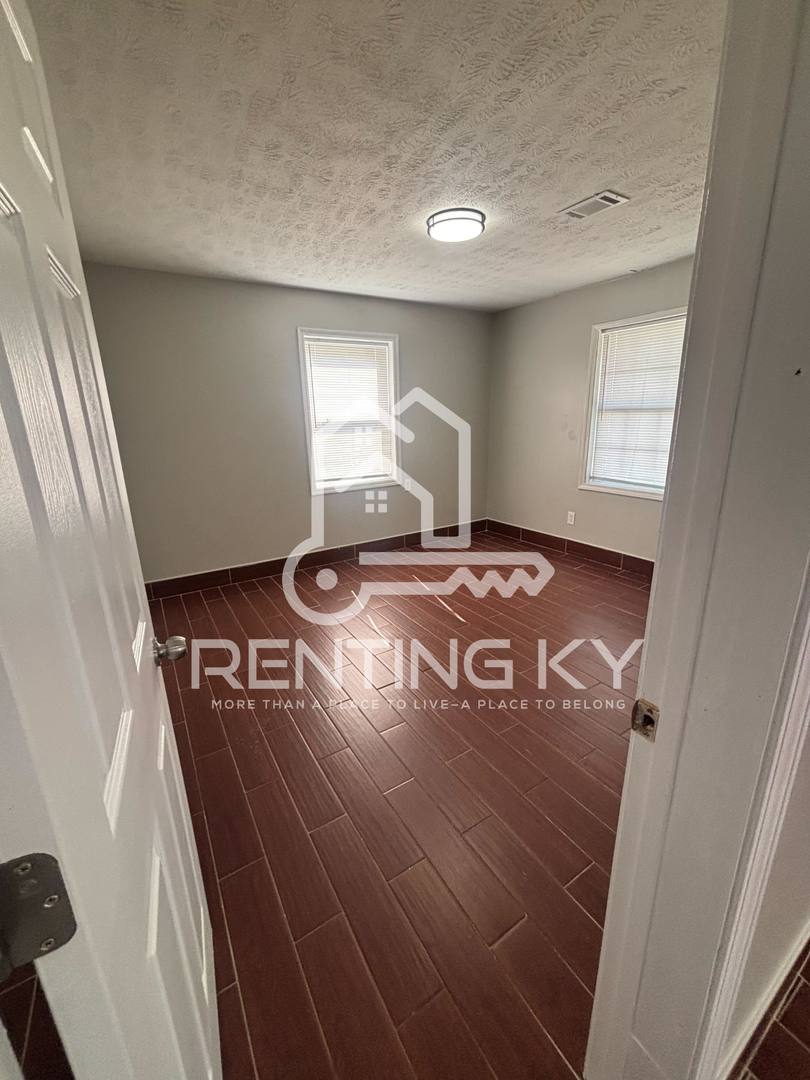 Apartment for rent at 178 S Killarney Lane, Richmond, KY 40475