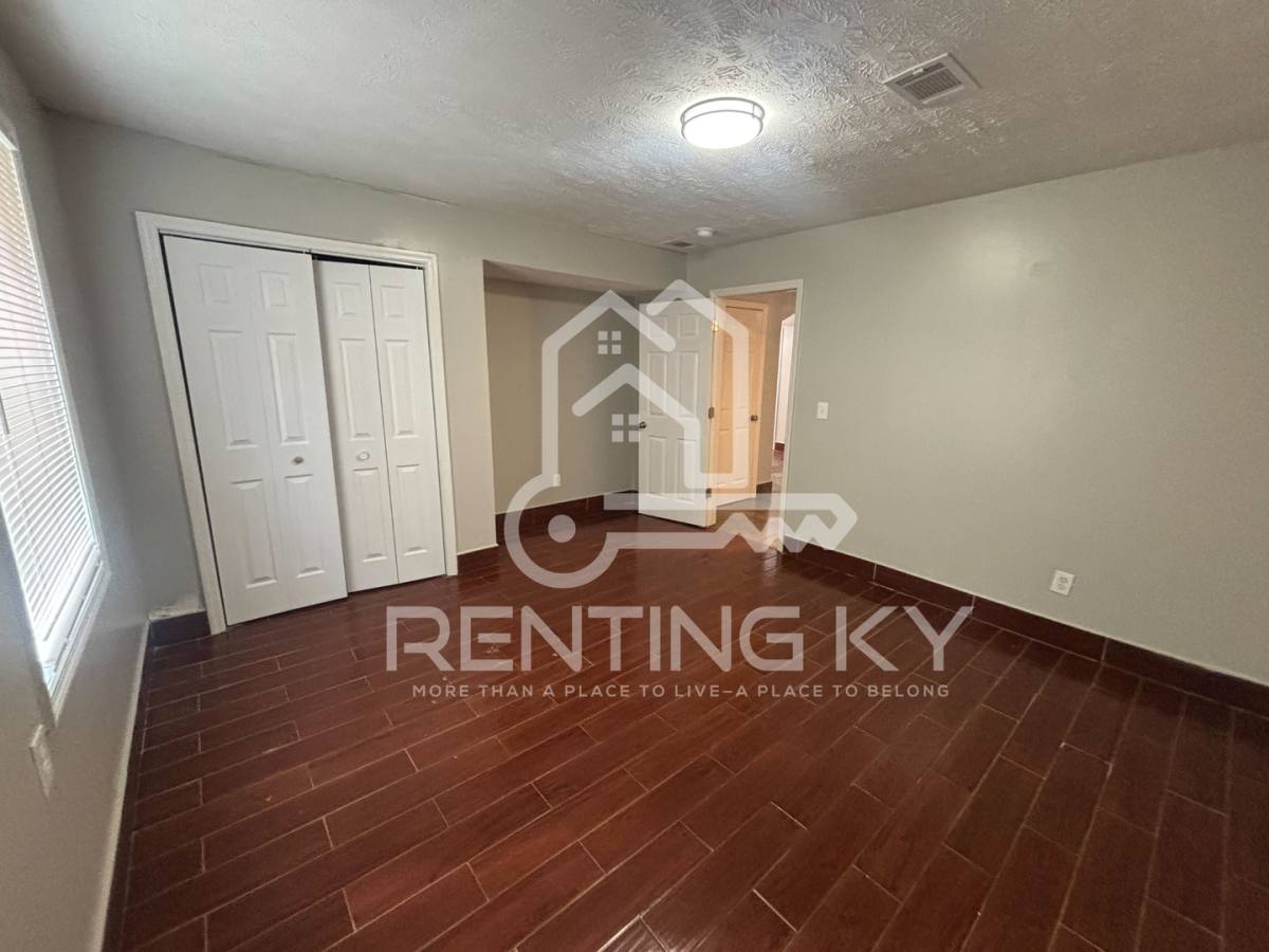 Apartment for rent at 178 S Killarney Lane, Richmond, KY 40475