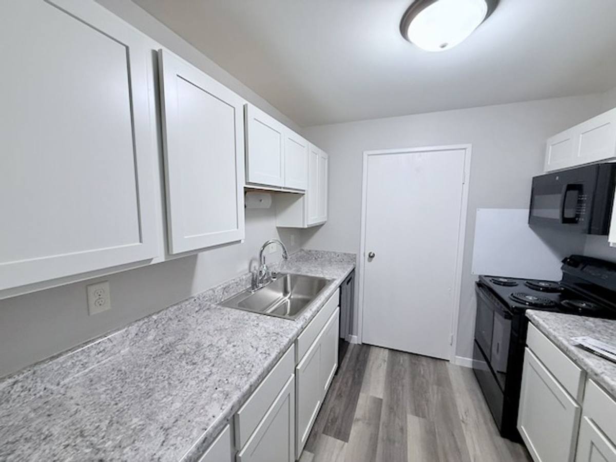 Apartment for rent at 565 W Arndt St #124, Fond Du Lac, WI 54935