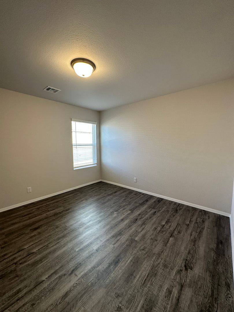 House for rent at 7907 S 296th E Ave, Broken Arrow, OK 74014